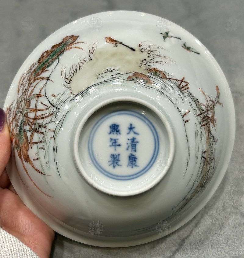 清康熙 五彩荷塘清趣图撇口浅碗 - 图2