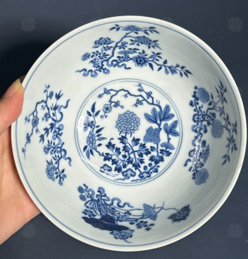 清道光 黄地洋彩万花献瑞纹膳碗 - 图3