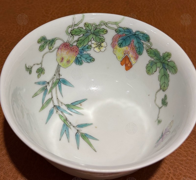 清嘉庆 洋彩癞瓜碗 - 图3