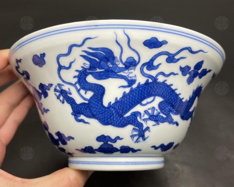 清嘉庆 青花云龙纹折腰碗 - 图2