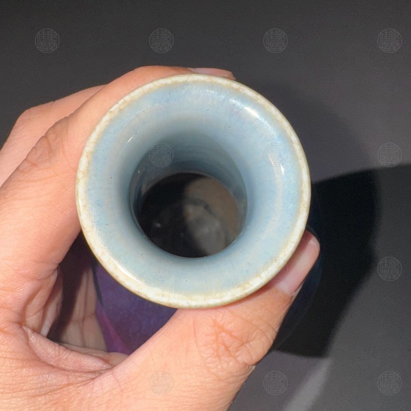 清乾隆 窑变釉双耳盖碗瓶 - 图2