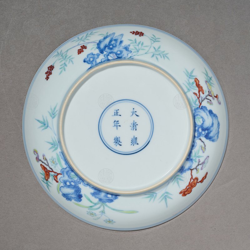 清雍正 斗彩灵仙祝寿纹盘 - 图2